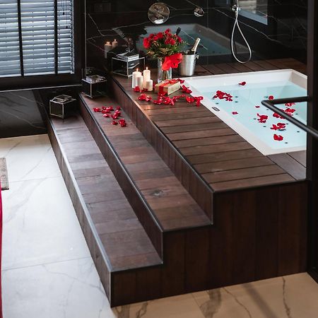 Art Penthouse With Jacuzzi - Krakow Center Leilighet Eksteriør bilde